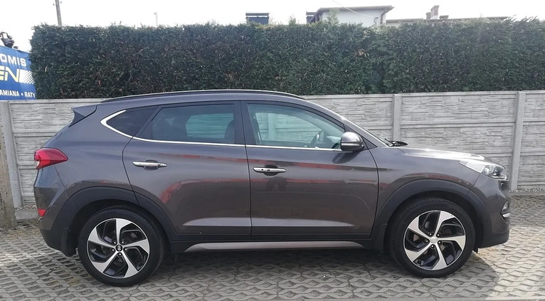 Hyundai Tucson cena 75000 przebieg: 175000, rok produkcji 2015 z Nowy Dwór Gdański małe 352